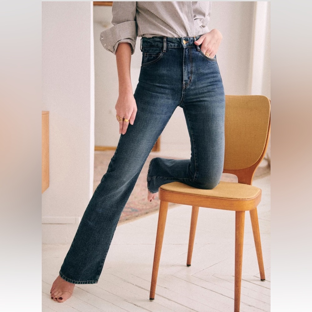 NWT Sezane Serge Trousers High-Rise Straight Leg Women’s Jeans - Dark Blue Denim